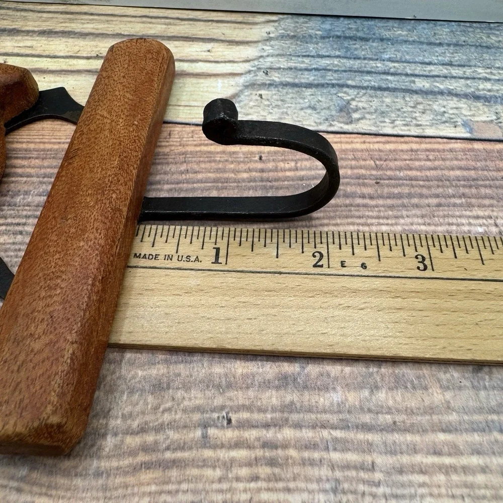 Vintage Rustic Pig Wall Hook Wood Wrought Iron Pier 1 Farmhouse Kitchen